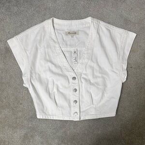 **SOLD** Madewell white denim flared cap-sleeve button crop top (size 0) NWT